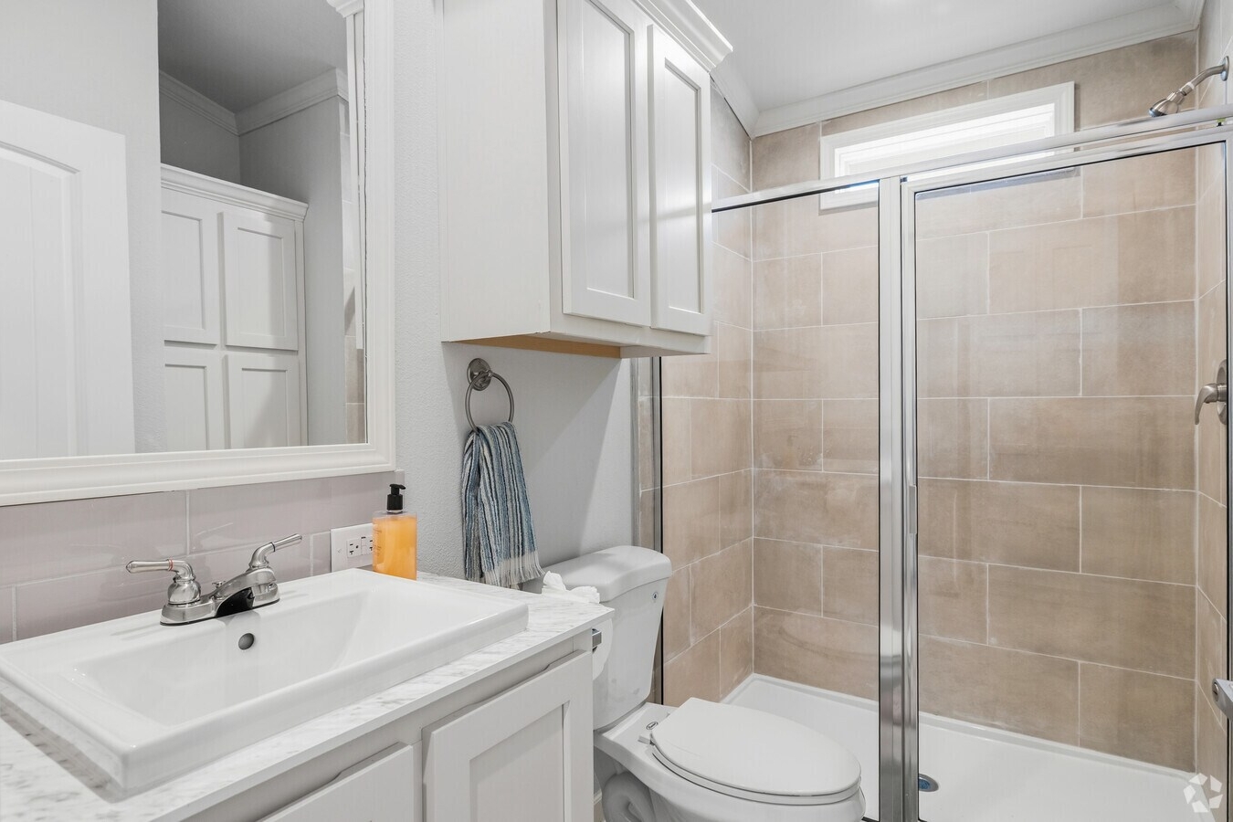 casata-san-marcos-san-marcos-tx-primary-bathroom