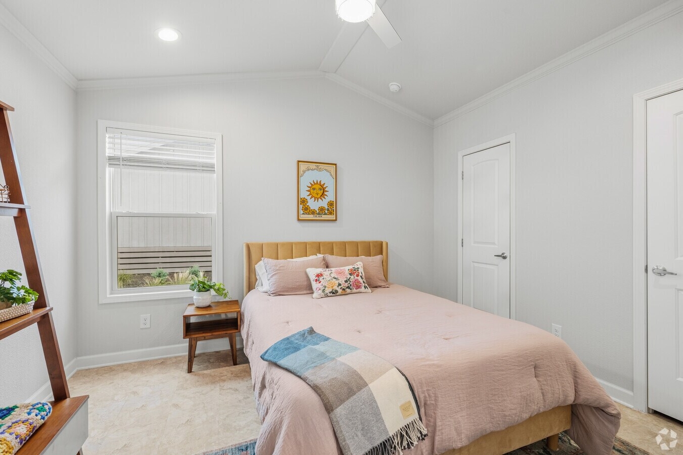 casata-san-marcos-san-marcos-tx-primary-bedroom