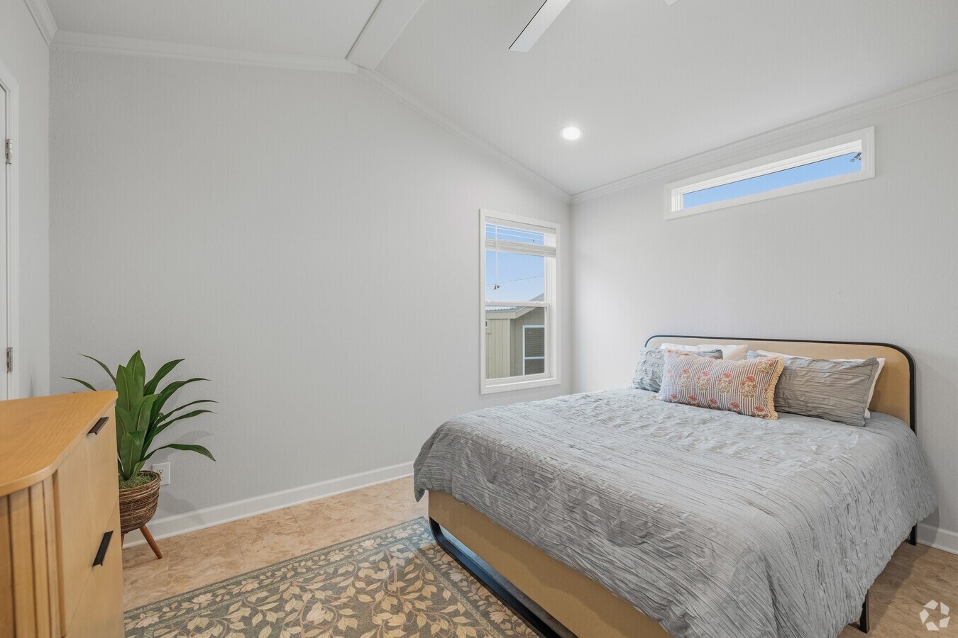 casata-san-marcos-san-marcos-tx-second-bedroom